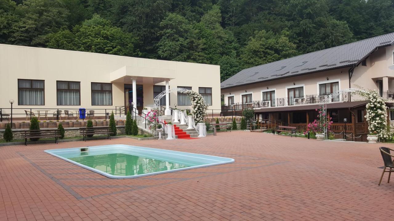 Vila Tisa Tismana Zewnętrze zdjęcie