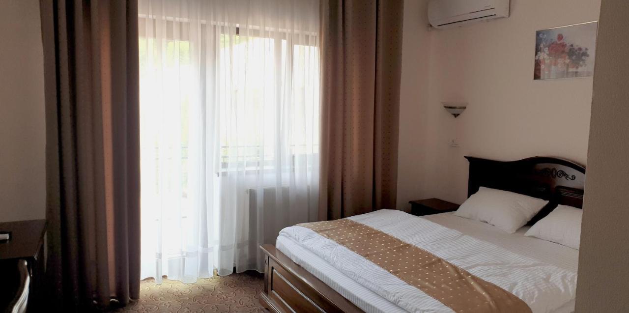 Vila Tisa Tismana Zewnętrze zdjęcie