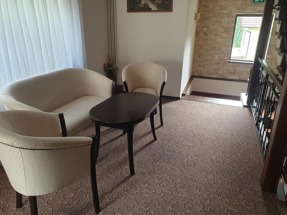Vila Tisa Tismana Zewnętrze zdjęcie